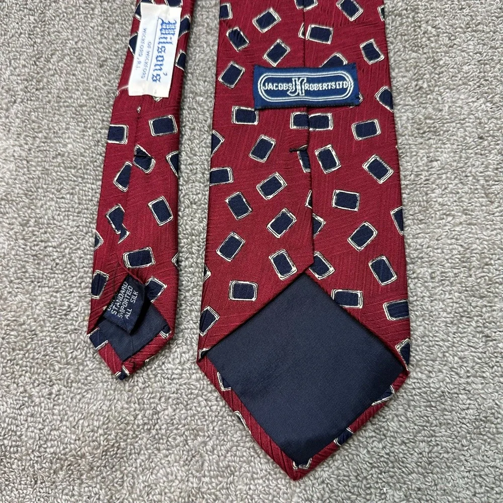 Jacobs Roberts Ltd Mens Silk Necktie Burgundy Red Navy Blue Geometric Rectangle